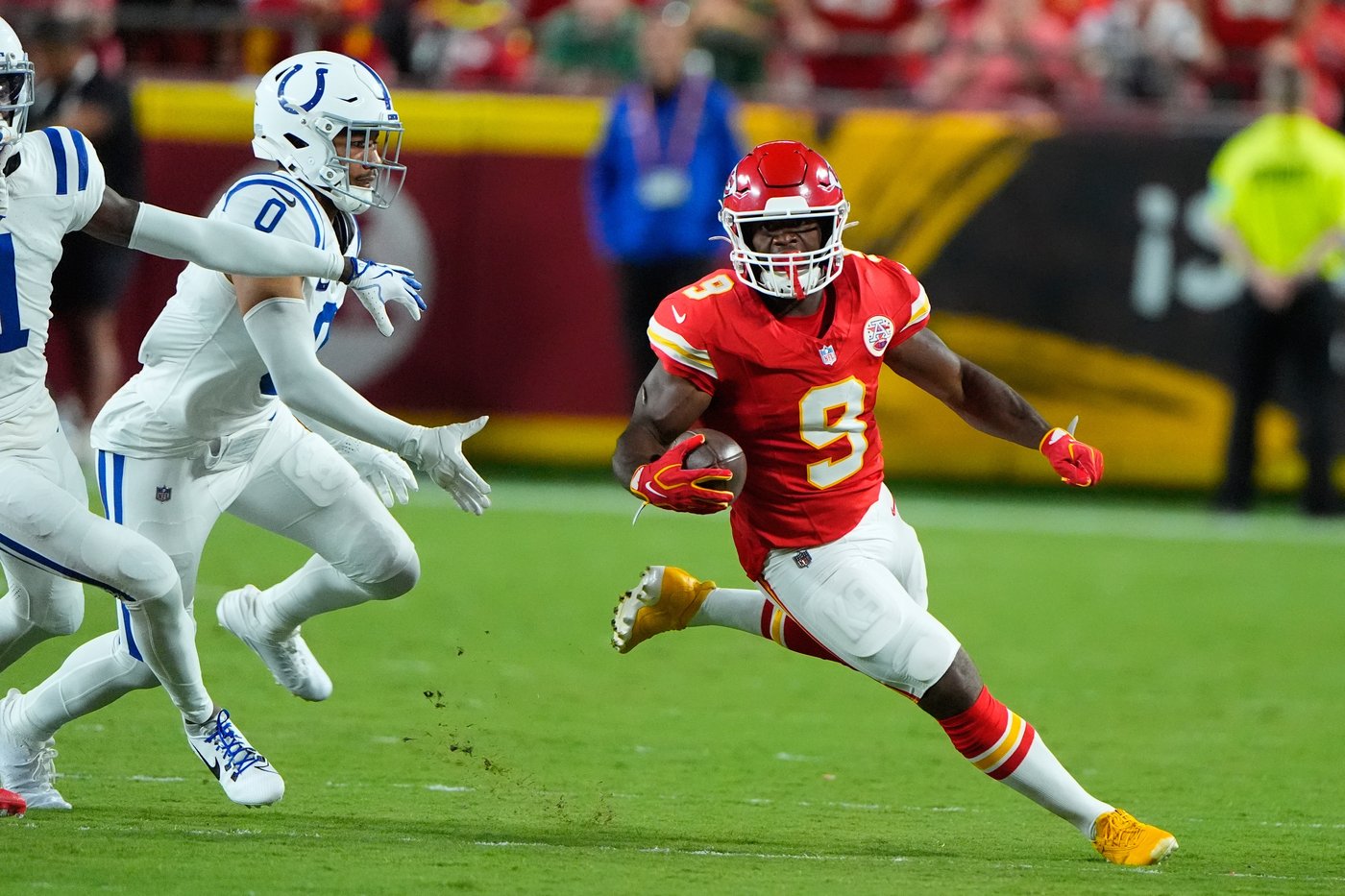A young Dolphins secondary braces for Patrick Mahomes as the Chiefs visit | iNFOnews.ca