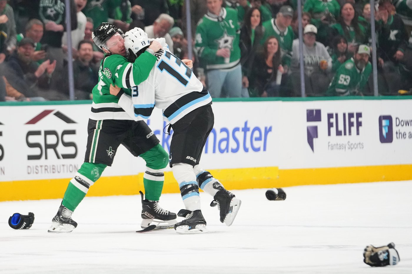 Mammoth beat Stars 6-3, ending Dallas' franchise-record point streak at 15 games | iNFOnews.ca