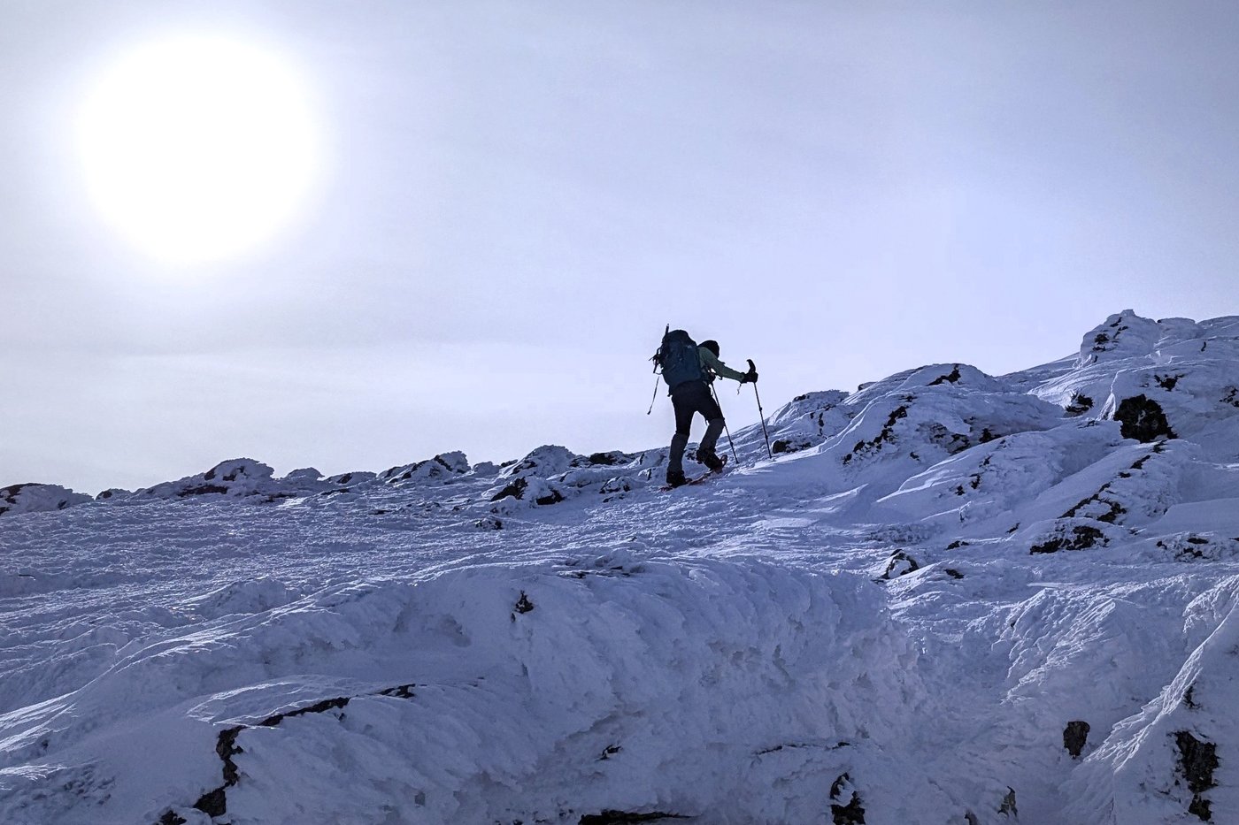 Freezing hikers stuck in waist-deep snow rescued during Mount Washington whiteout | iNFOnews.ca