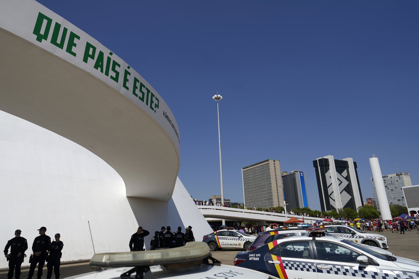 Brazilians protest against a bill that could lead to a pardon for Bolsonaro and allies | iNFOnews.ca Brazilians protest against a bill that could lead to a pardon for Bolsonaro and allies | iNFOnews.ca