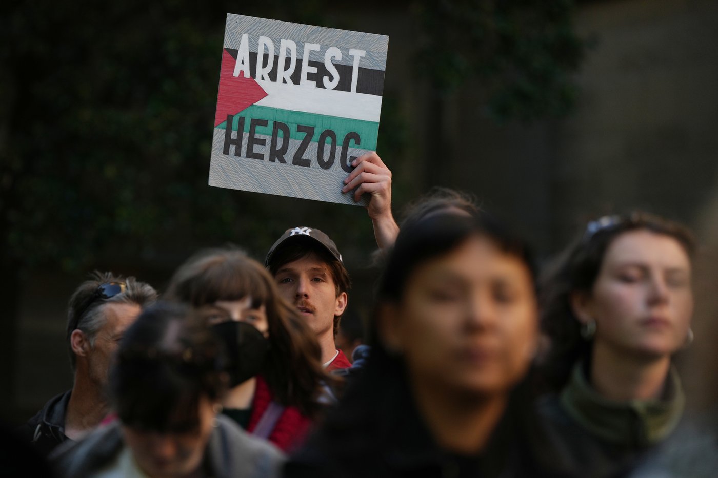 Israeli president ends a fraught Australia visit to comfort Jews as Gaza war protests follow | iNFOnews.ca