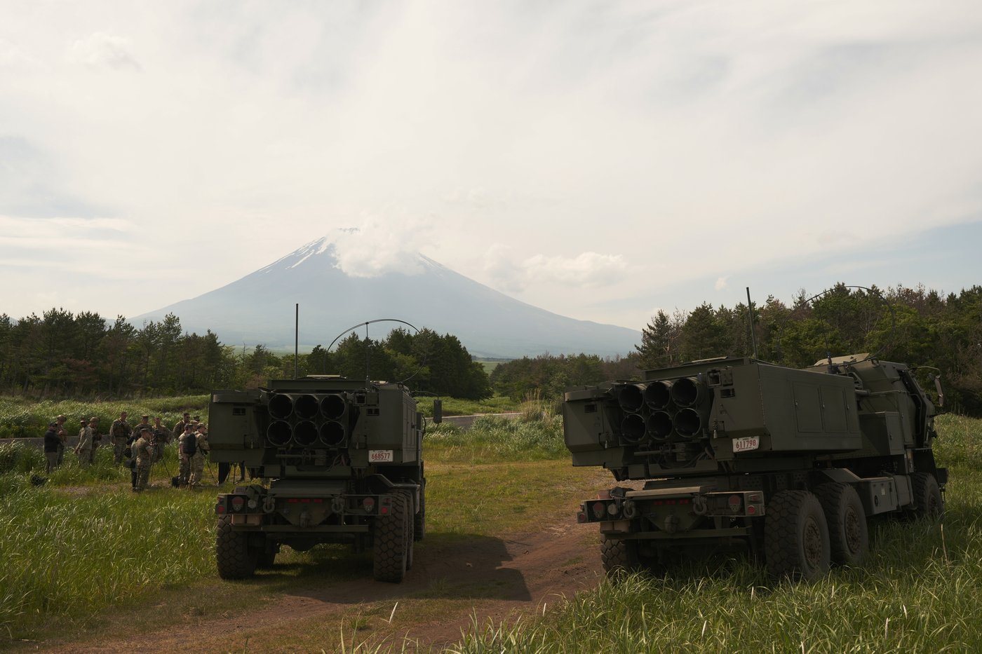 US test fires mobile rocket system near Mount Fuji in rapid 'shoot and scoot' drill | iNFOnews.ca