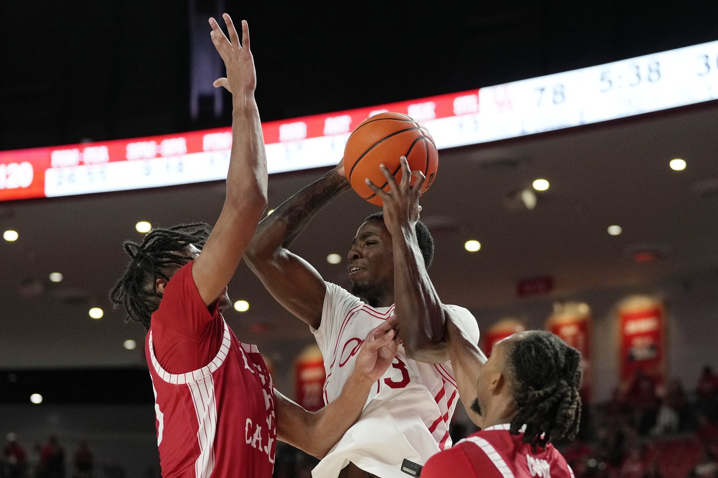 No. 8 Houston routs Louisiana 91-45 to rebound after loss to No. 5 Auburn on Saturday | iNFOnews.ca No. 8 Houston routs Louisiana 91-45 to rebound after loss to No. 5 Auburn on Saturday | iNFOnews.ca