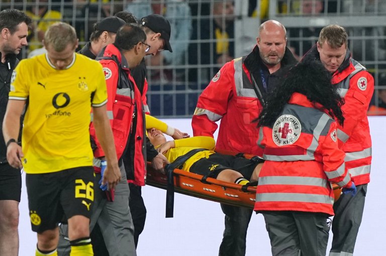 Dortmund teenager Karetsas hospitalized with circulation issue after collapse in Champions League | iNFOnews.ca
