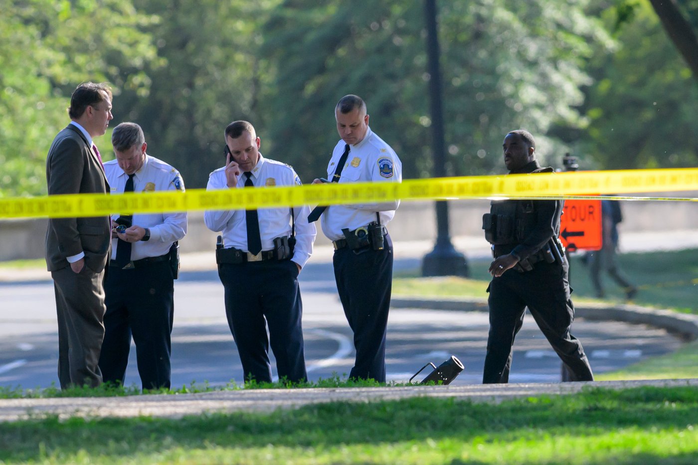Man charged in DC shooting was walking along the path of Vance's motorcade, agent says | iNFOnews.ca Man charged in DC shooting was walking along the path of Vance's motorcade, agent says | iNFOnews.ca
