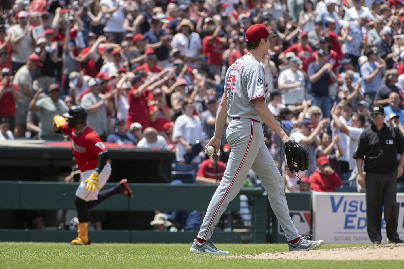 Carlos Santana hits grand slam as Guardians beat Reds 11-2 to avoid season sweep by Francona's club | iNFOnews.ca