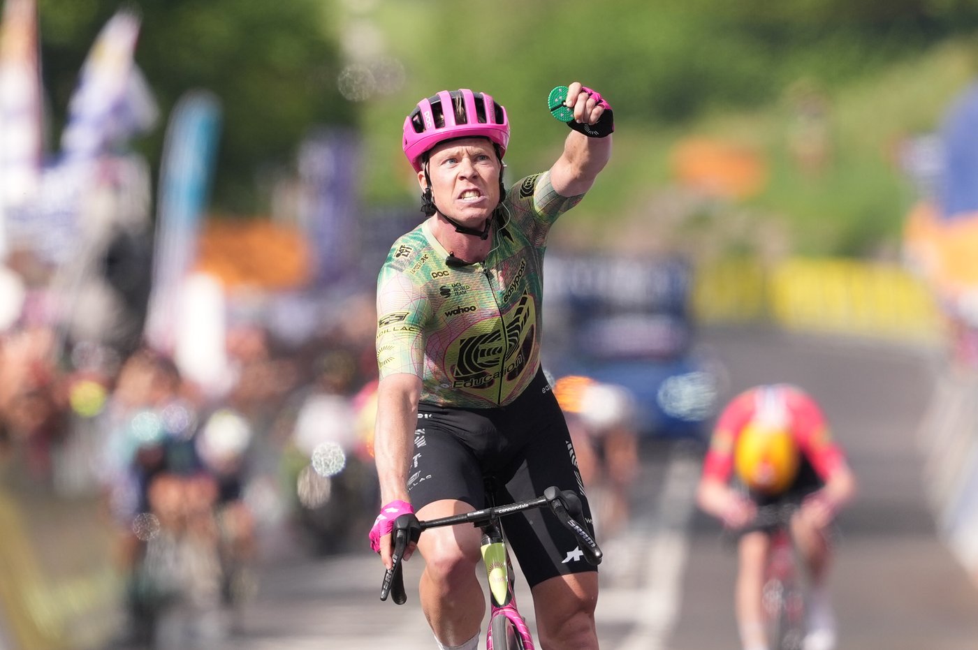 Vingegaard keeps overall lead as Valgren wins Giro stage and celebrates with son's lucky charm | iNFOnews.ca Vingegaard keeps overall lead as Valgren wins Giro stage and celebrates with son's lucky charm | iNFOnews.ca