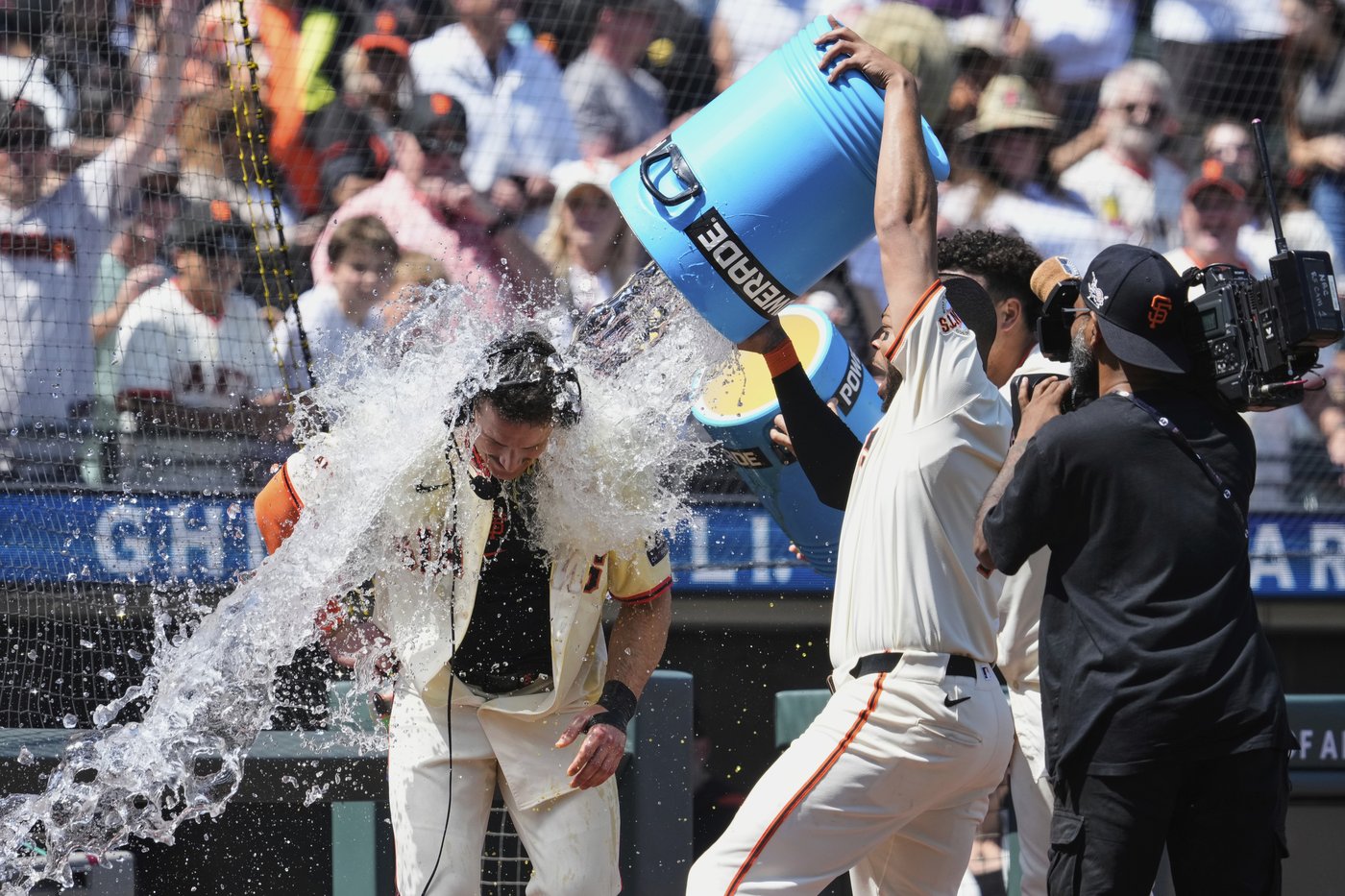 Matt Chapman hits 2-run HR in 9th to give Giants 3-2 win over Braves | iNFOnews.ca