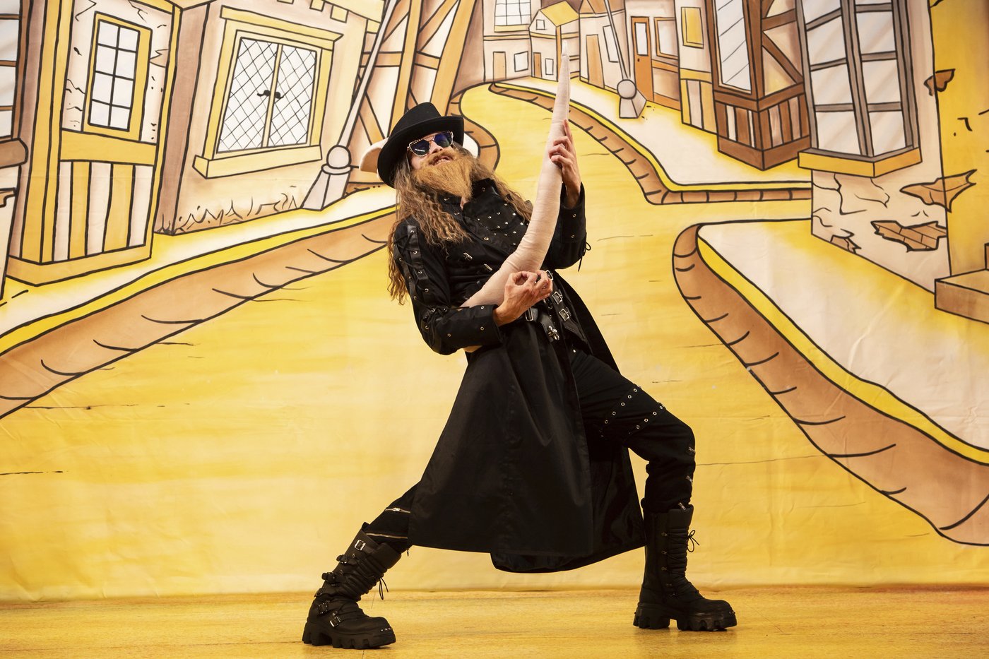 A mix of merriment, music and mayhem makes panto a beloved British holiday tradition | iNFOnews.ca