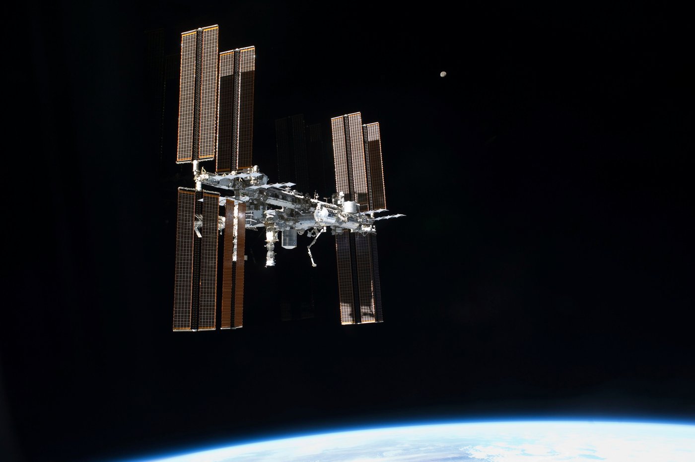 NASA, in a rare move, cuts space station mission short after an astronaut's medical issue | iNFOnews.ca