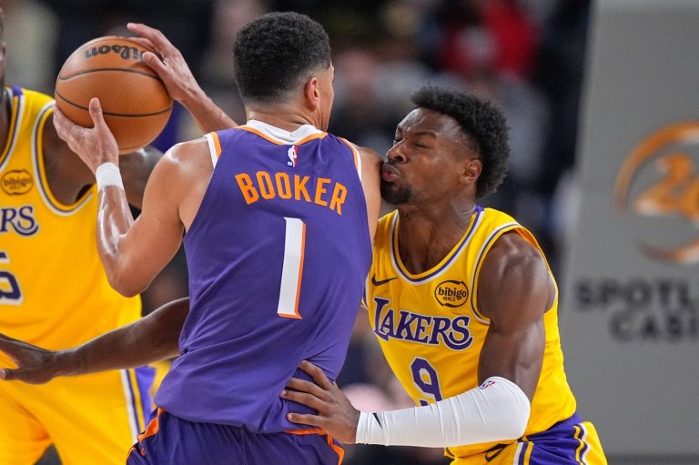 Lakers lose their preseason opener 103-81 to Suns with LeBron James, Luka Doncic sitting out | iNFOnews.ca