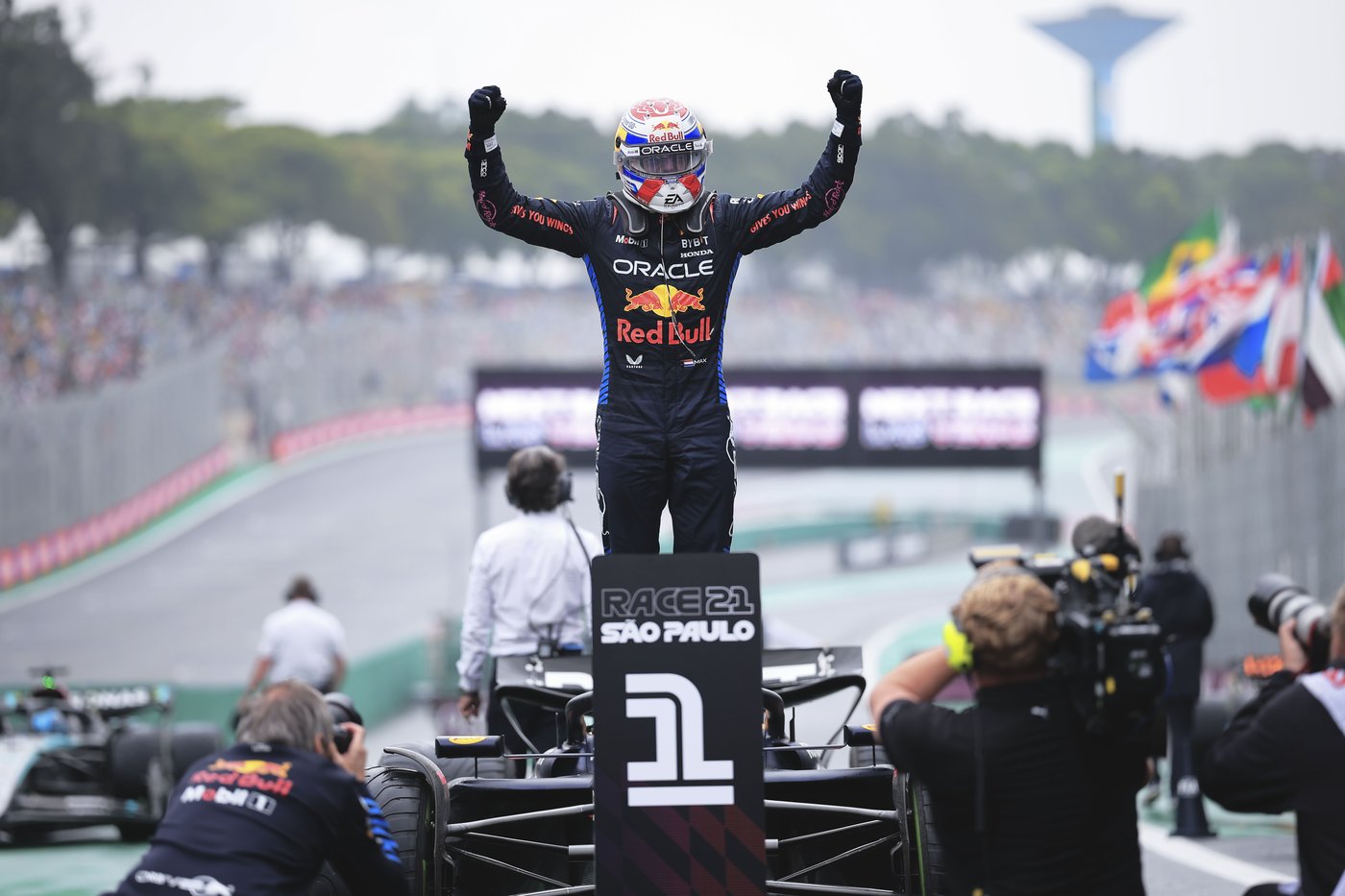 F1 drivers criticize FIA and ask to be treated like adults over fines for swearing | iNFOnews.ca