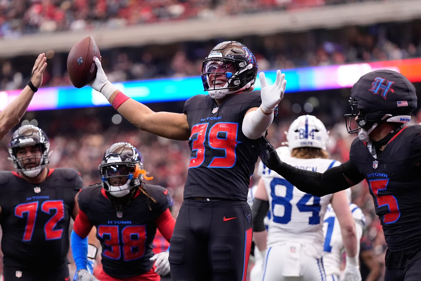 Top photos from Week 18 of the NFL season | iNFOnews.ca