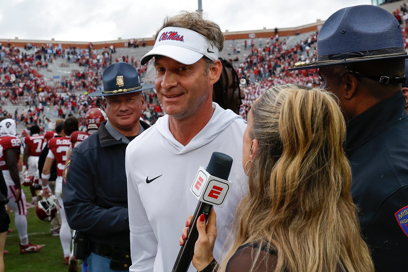 Lane Kiffin to the Swamp? The buzz surrounding the Ole Miss coach creates a subplot to the game | iNFOnews.ca