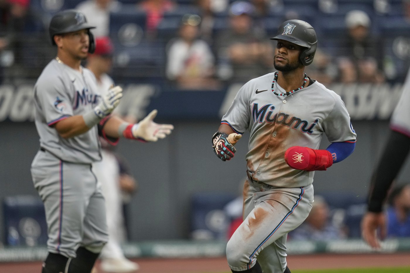 José Ramírez's record-breaking night lifts Guardians over Marlins 4-3 | iNFOnews.ca