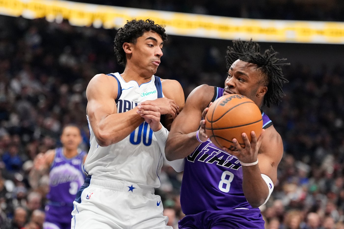 Thompson scores 23 points, including the 17,000th of his career, as Mavericks beat the Jazz 138-120 | iNFOnews.ca Thompson scores 23 points, including the 17,000th of his career, as Mavericks beat the Jazz 138-120 | iNFOnews.ca