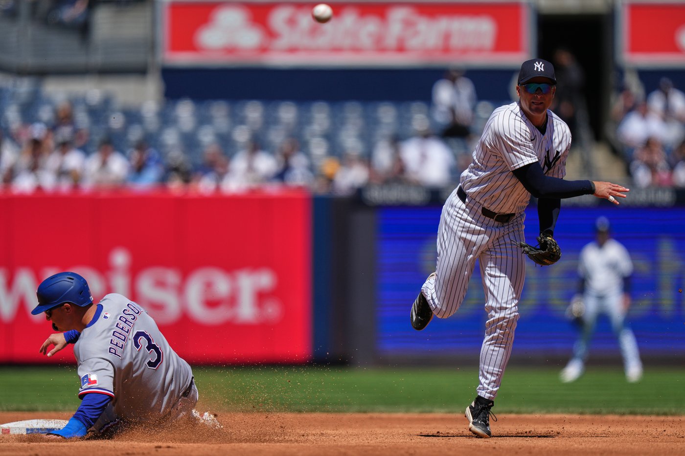 Grisham leads Yankees over Rangers 9-2 for 16th win in 19 games but Domínguez hurt hitting wall | iNFOnews.ca Grisham leads Yankees over Rangers 9-2 for 16th win in 19 games but Domínguez hurt hitting wall | iNFOnews.ca