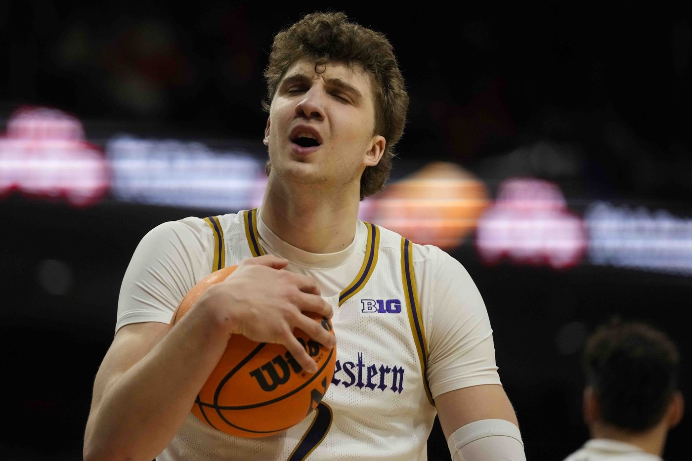Nick Martinelli leads Northwestern to 70-66 overtime win over No. 19 Illinois | iNFOnews.ca