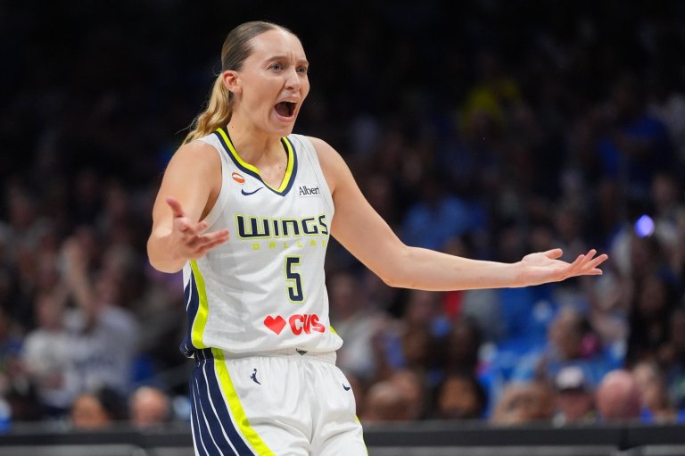 Paige Bueckers scores season-high 31 and the Wings beat the Mercury 85-70 | iNFOnews.ca