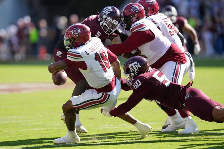 The Latest: Get ready for a new top 5 in college football's AP Top 25 | iNFOnews.ca