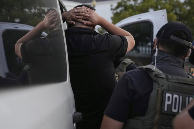 More than 400 arrests made in Chicago area operation so far, top immigration official says | iNFOnews.ca