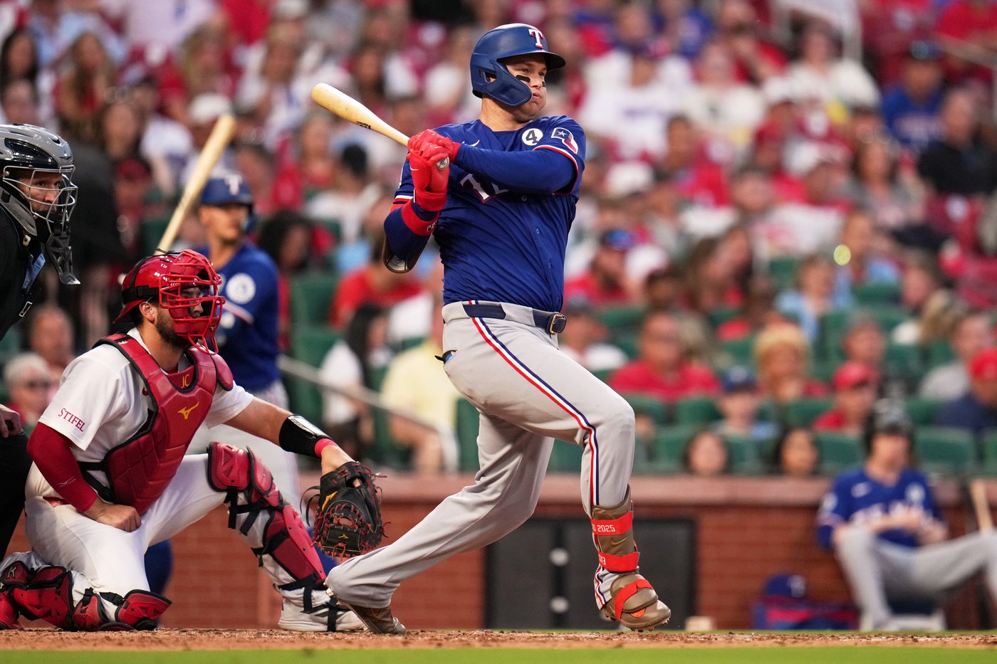Joc Pederson leads Rangers past Cardinals 7-4 for 5th straight win | iNFOnews.ca