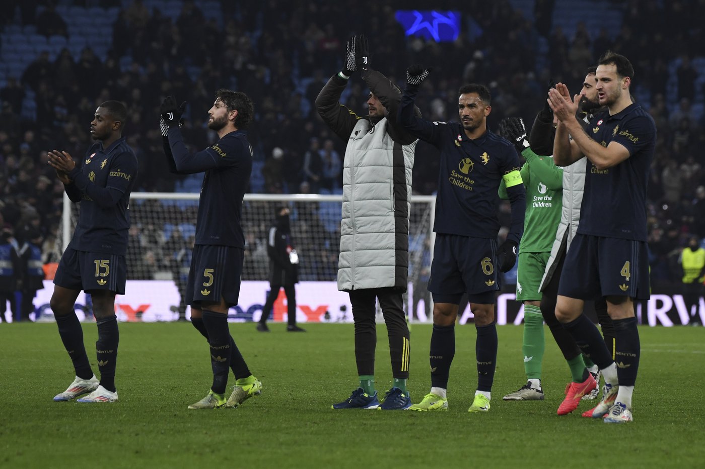Martinez parades goalkeeper awards and justifies them with wonder save for Villa in Champions League | iNFOnews.ca