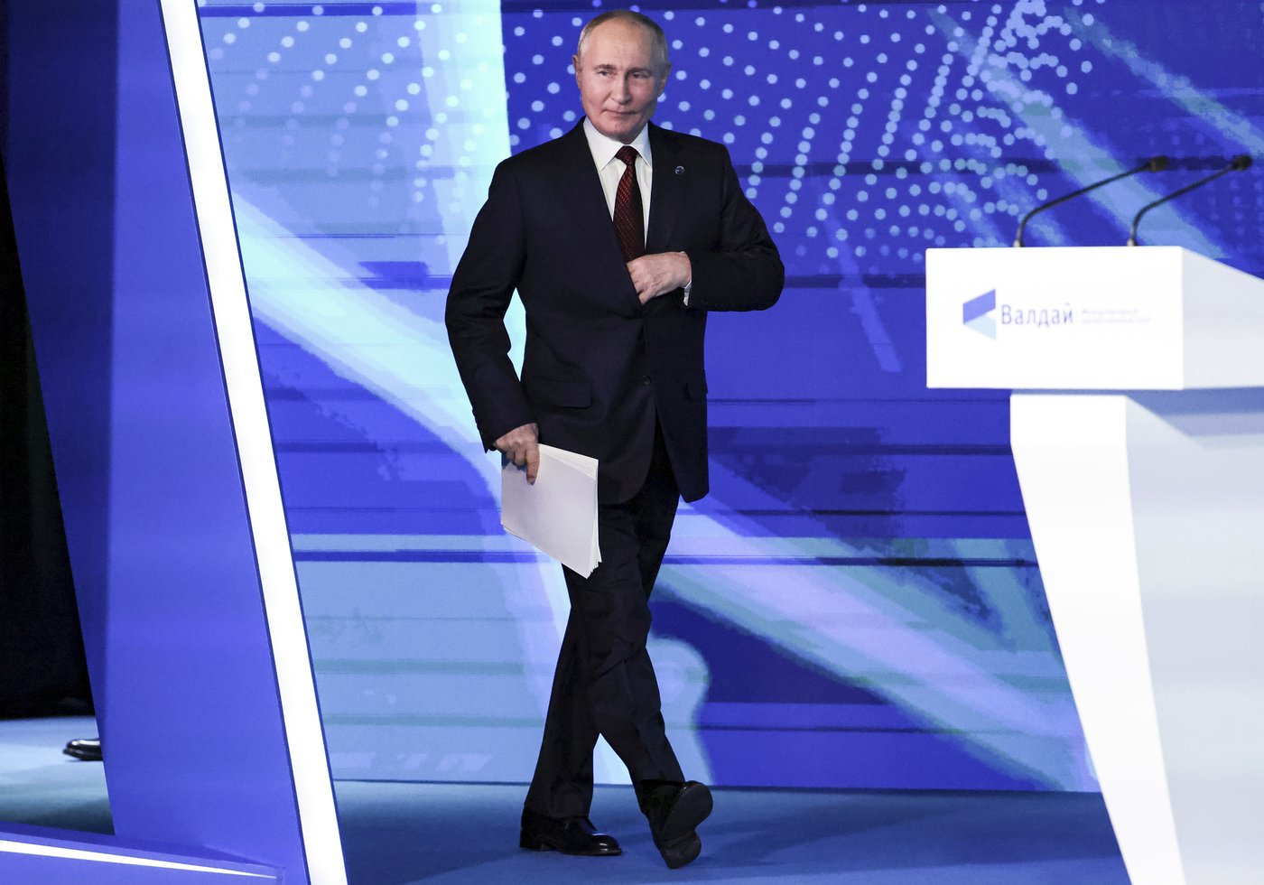 Putin congratulates Donald Trump on his election victory in first public comments on US vote | iNFOnews.ca