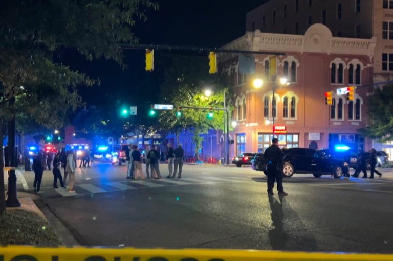 Alabama's Ivey vows action after Montgomery shooting leaves 2 dead, 12 injured | iNFOnews.ca
