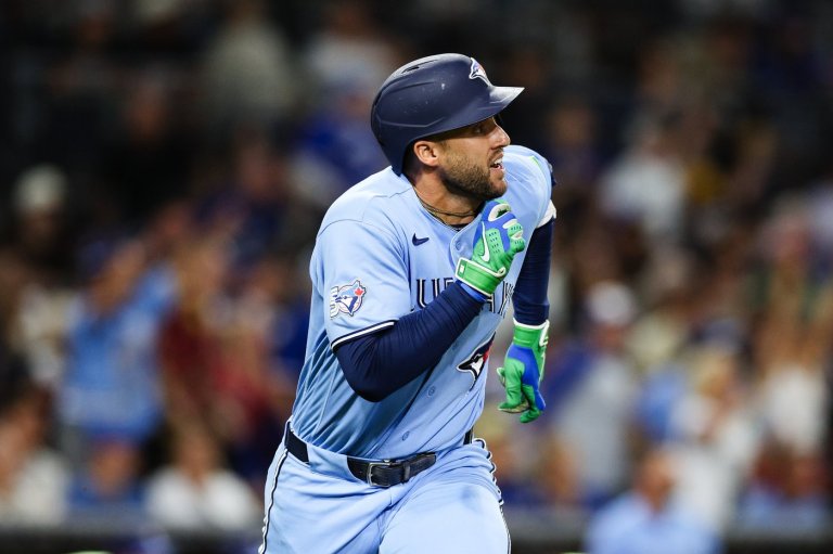 George Springer returns to Blue Jays outfield for first time this season | iNFOnews.ca