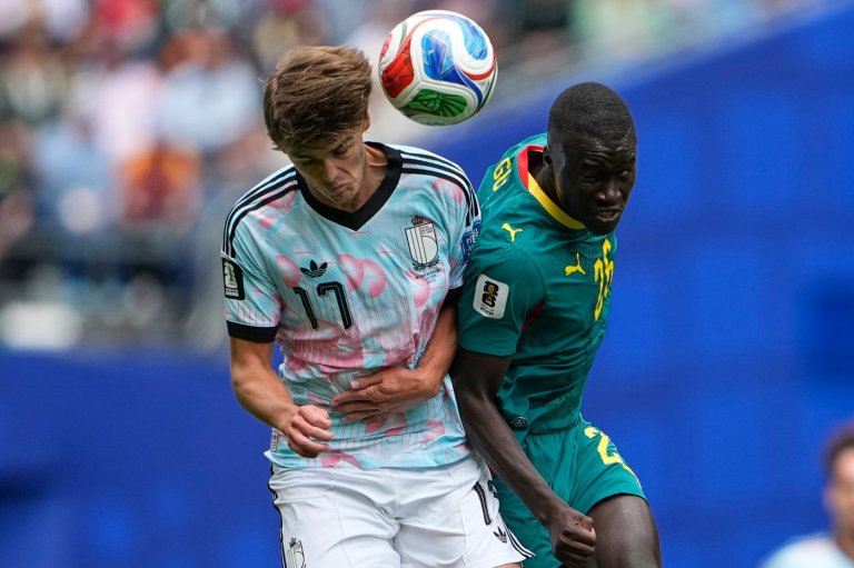 Pape Gueye won't play again for Senegal under current coaches following World Cup loss | iNFOnews.ca