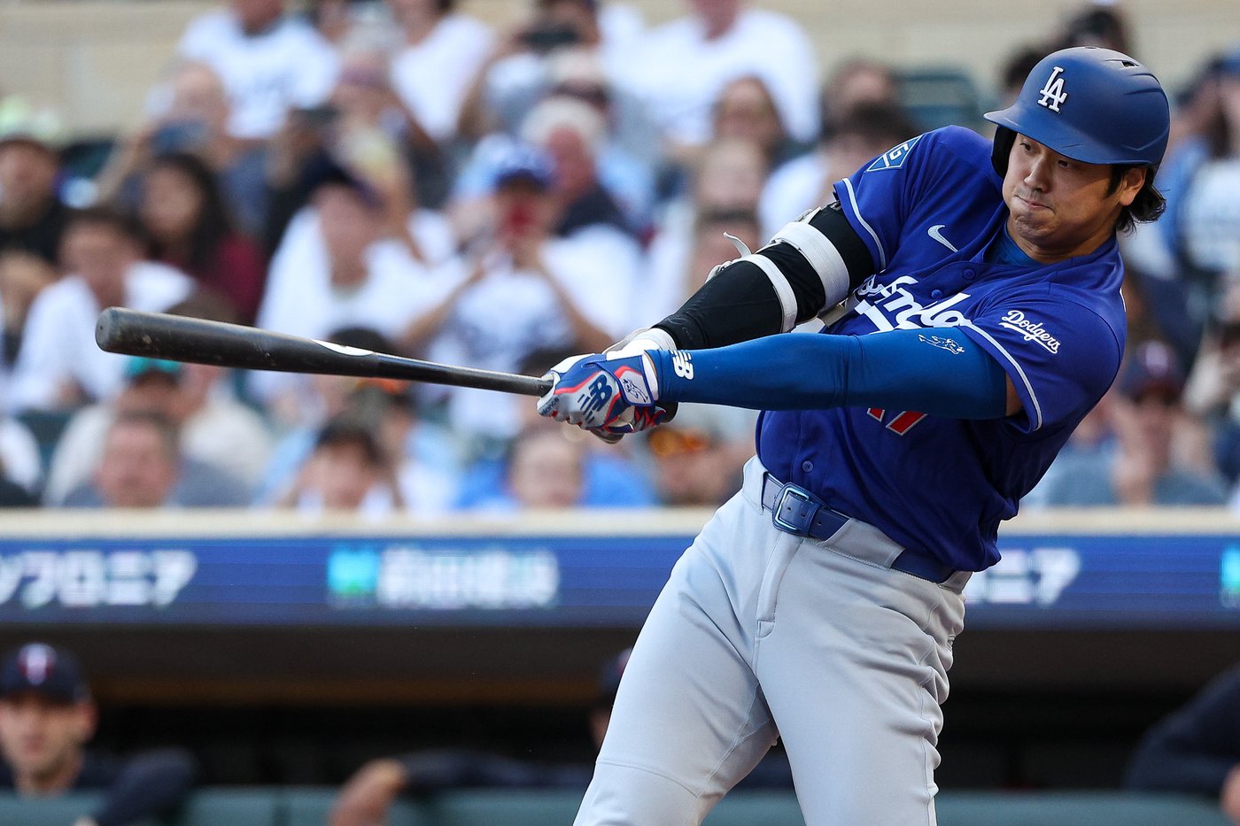 Shohei Ohtani and Freddie Freeman homer for the Dodgers in their 2-1 win over the Twins | iNFOnews.ca