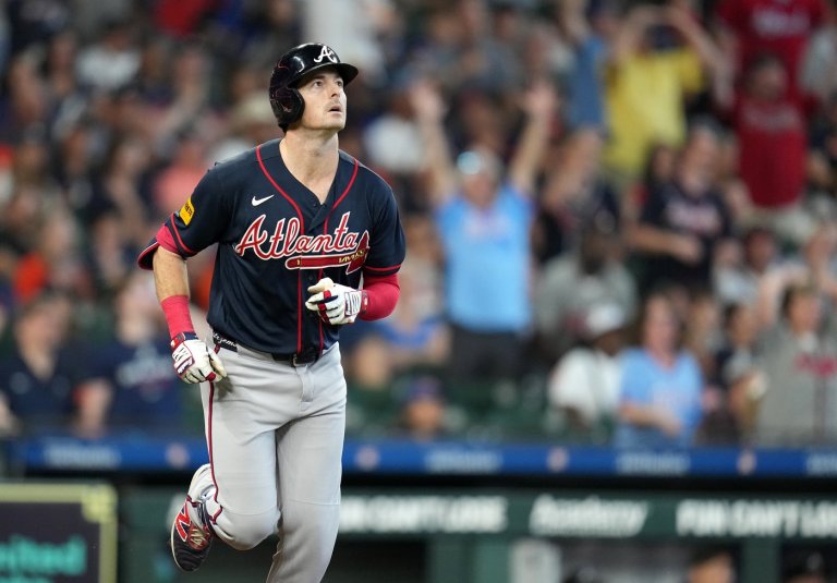 Braves clinch NL East title with 4-2 win over Astros | iNFOnews.ca