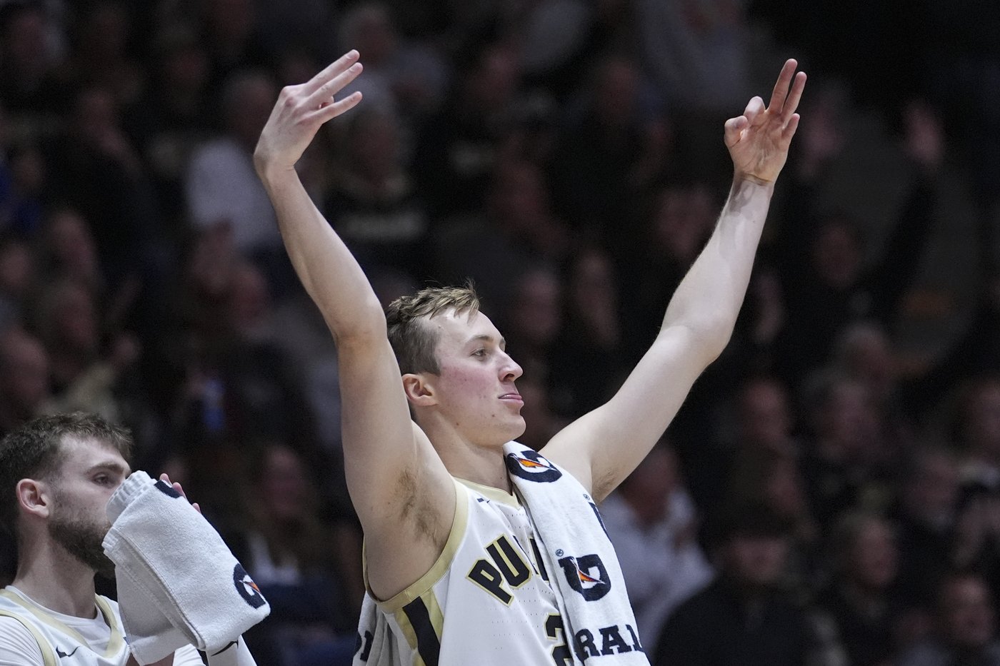 Kaufman-Renn leads No. 6 Purdue to rout of Marshall 80-45 | iNFOnews.ca