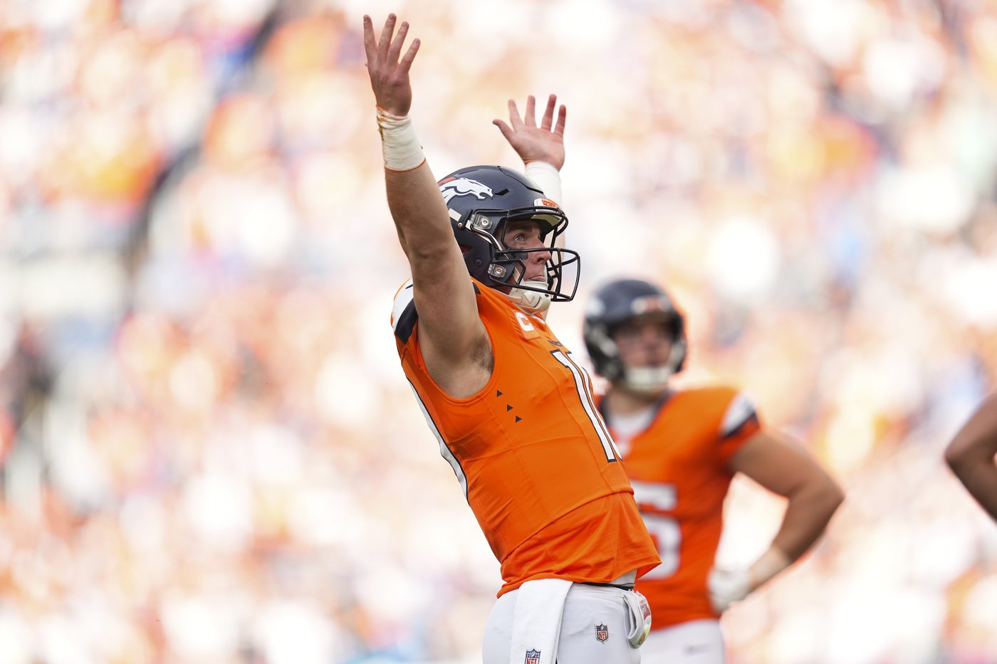 Rookie Bo Nix has 3 TD passes in leading the Broncos to a 28-14 win over the Panthers | iNFOnews.ca