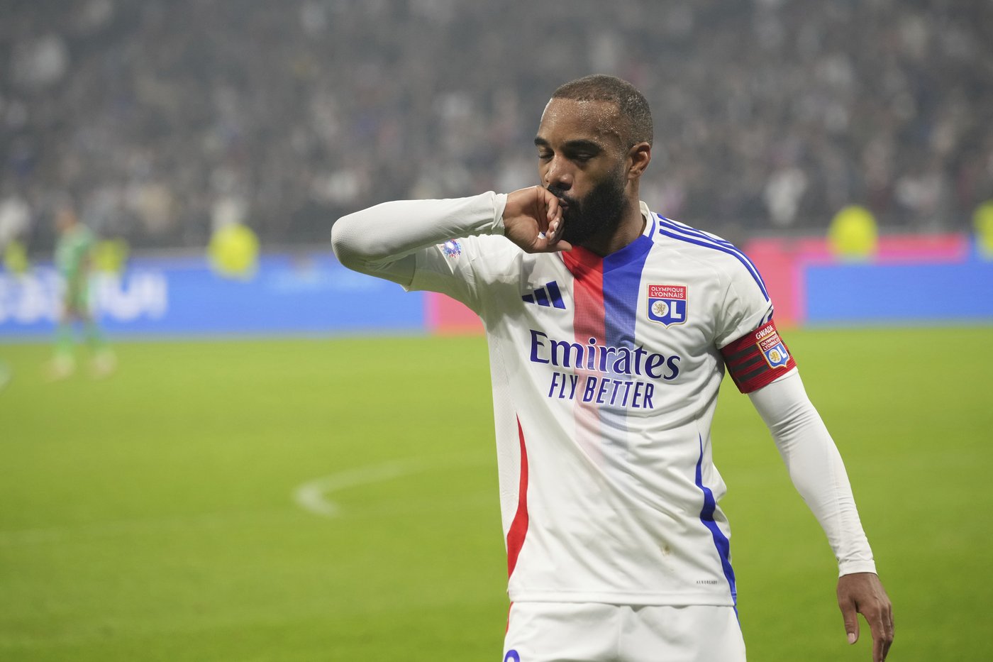 Lyon beats local rival Saint-Etienne 1-0 to take fifth place in French league | iNFOnews.ca Lyon beats local rival Saint-Etienne 1-0 to take fifth place in French league | iNFOnews.ca