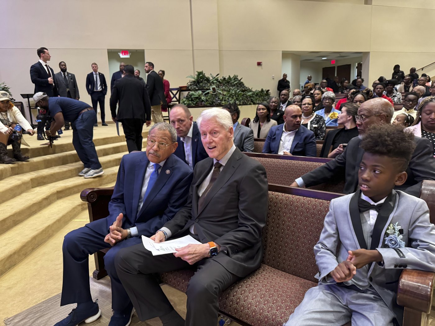 Former President Bill Clinton travels to Georgia to rally rural Black voters to the polls | iNFOnews.ca