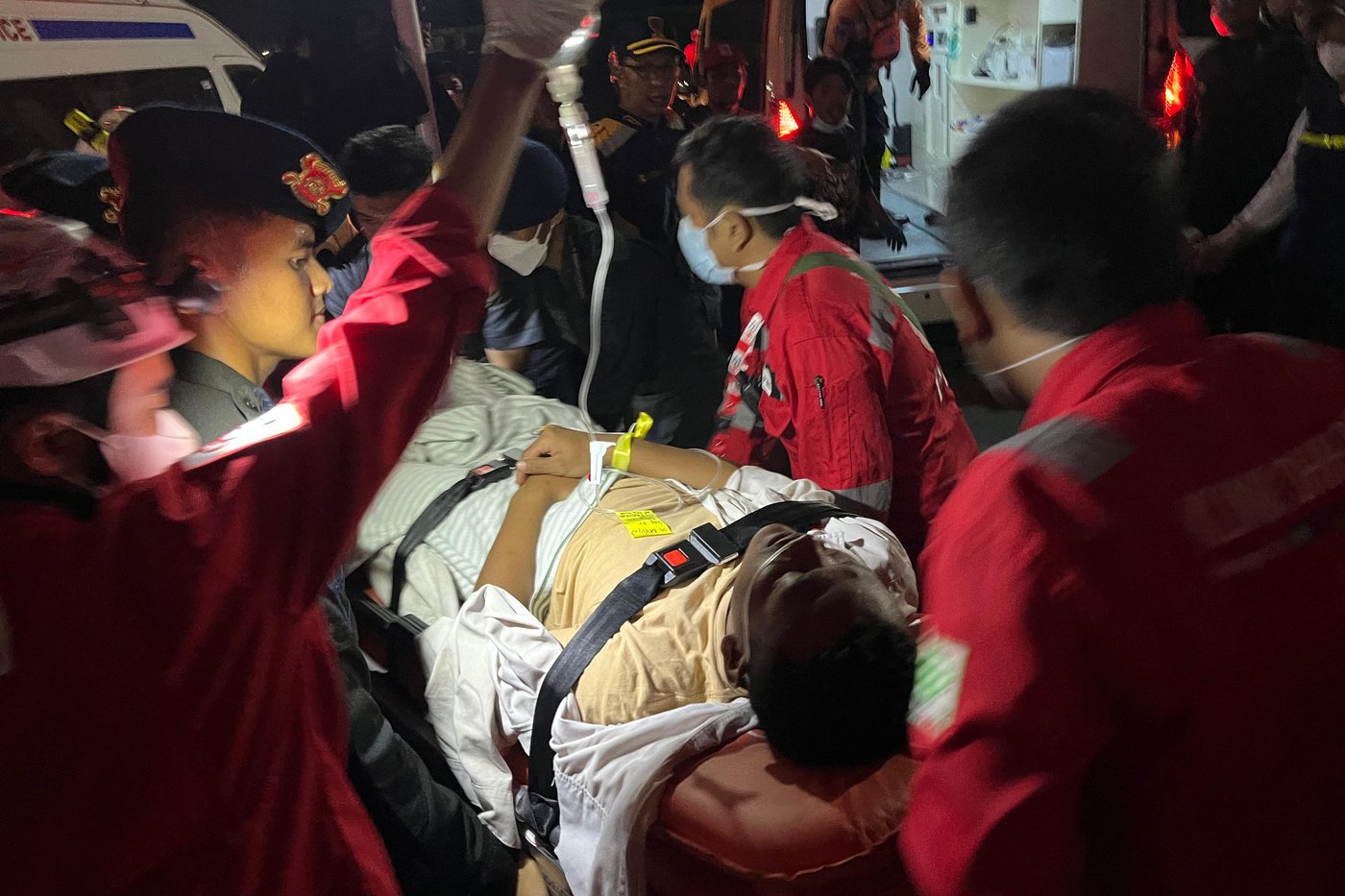 Indonesia continues search for at least 129 missing after ferry capsizes, 6 bodies recovered | iNFOnews.ca Indonesia continues search for at least 129 missing after ferry capsizes, 6 bodies recovered | iNFOnews.ca