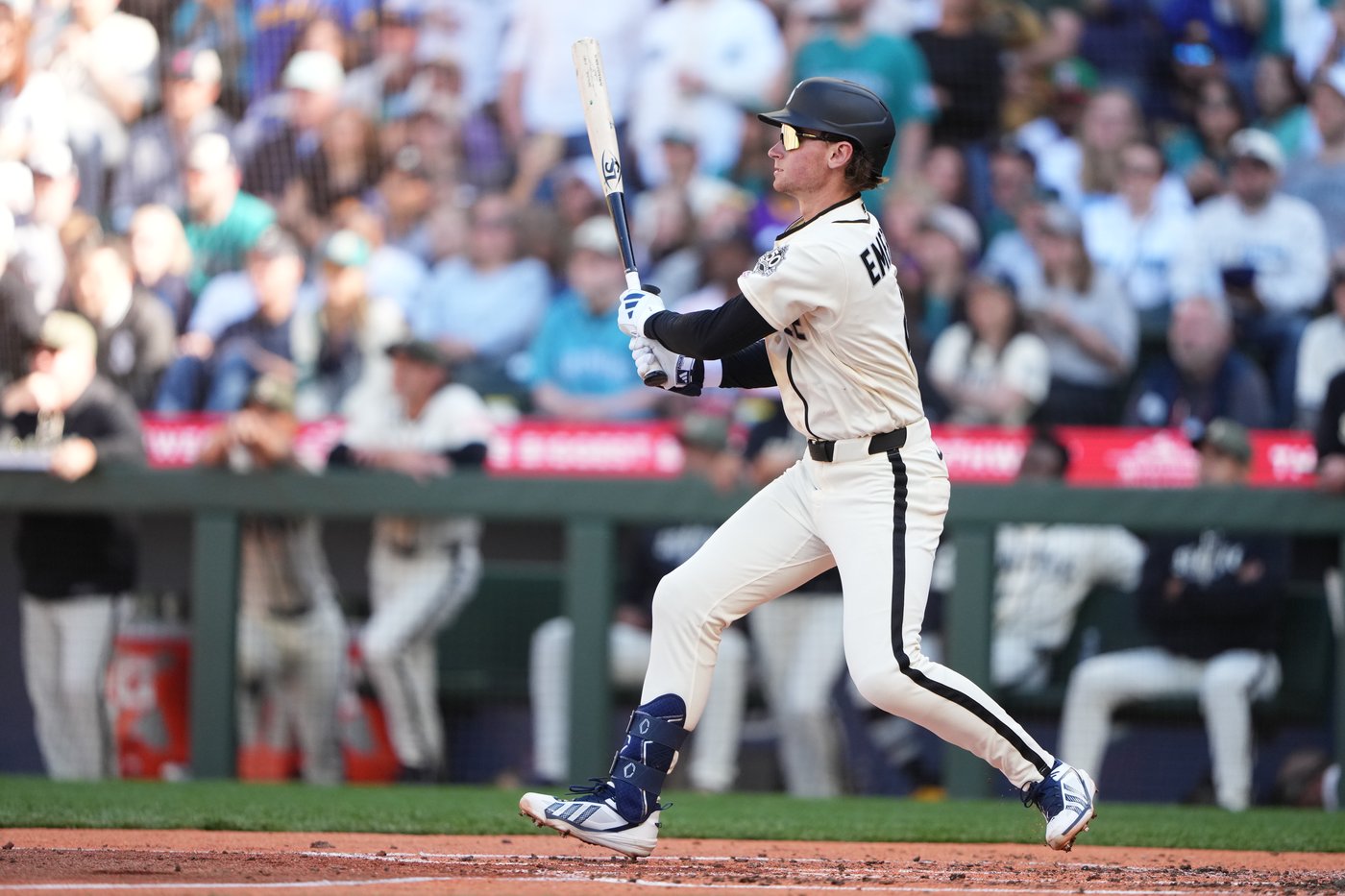 Mariners' top prospect Colt Emerson makes major league debut, place Brendan Donovan on IL | iNFOnews.ca