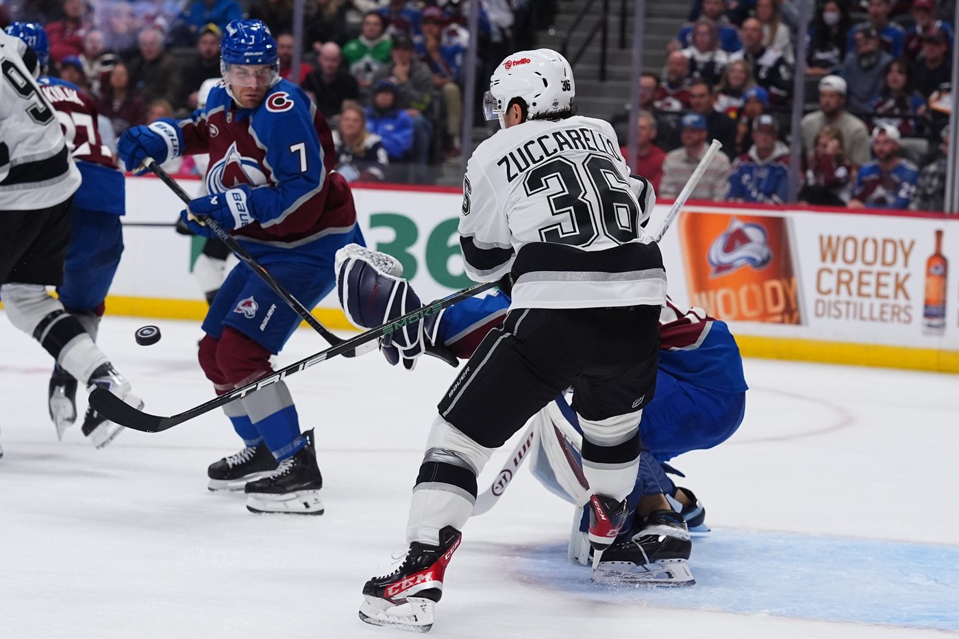 MacKinnon has 2 goals and a rare fight in the Avs' 8-4 victory over the Kings in opener | iNFOnews.ca MacKinnon has 2 goals and a rare fight in the Avs' 8-4 victory over the Kings in opener | iNFOnews.ca