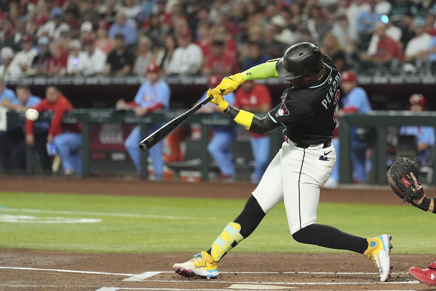 Suarez hits 32nd and 33rd homers as Diamondbacks rout Cardinals 10-1 | iNFOnews.ca Suarez hits 32nd and 33rd homers as Diamondbacks rout Cardinals 10-1 | iNFOnews.ca