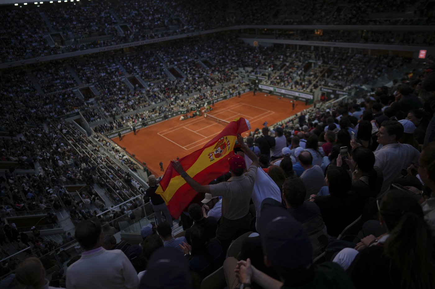 PHOTO COLLECTION: French Open Tennis Spectators | iNFOnews.ca