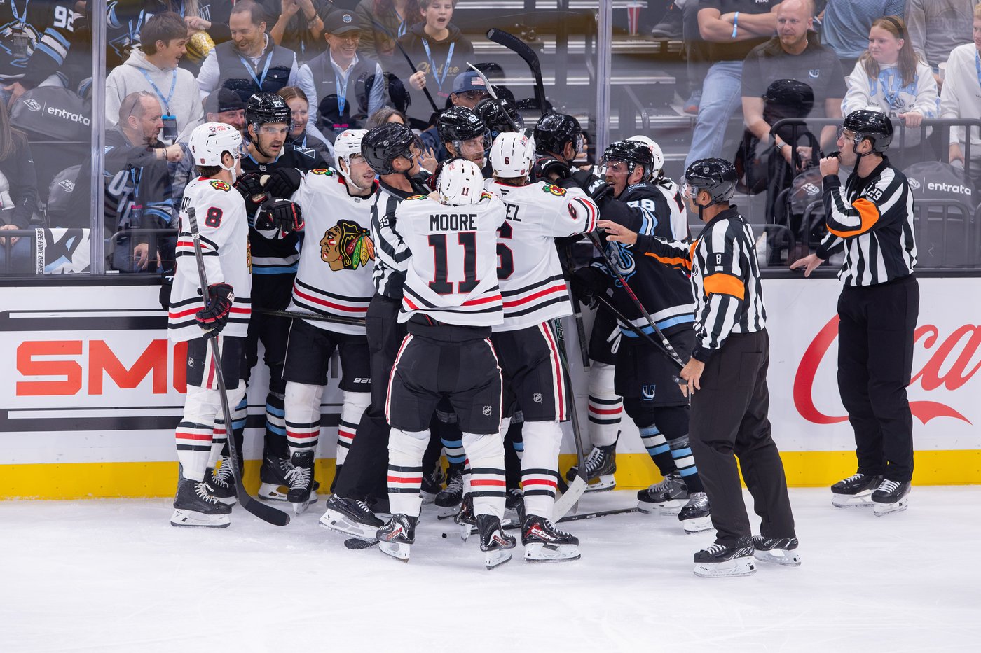 Guenther has 2 power-play goals in the Mammoth's 6-0 victory over the Blackhawks | iNFOnews.ca Guenther has 2 power-play goals in the Mammoth's 6-0 victory over the Blackhawks | iNFOnews.ca