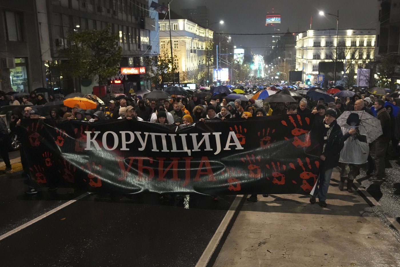 Anti-government protesters blame rampant corruption for roof crash that killed 14 people in Serbia | iNFOnews.ca Anti-government protesters blame rampant corruption for roof crash that killed 14 people in Serbia | iNFOnews.ca
