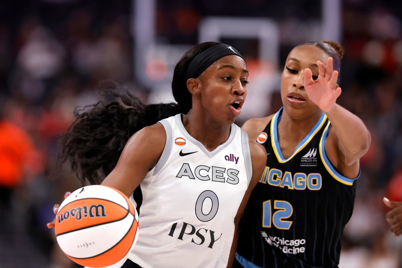 Smith scores 29 to help the Aces beat the Sky 98-90 | iNFOnews.ca