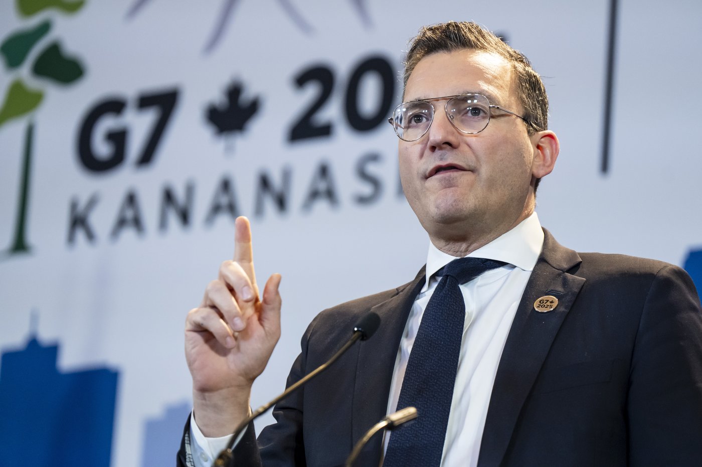 Canada not considering a ban on X over deepfake controversy, AI minister says | iNFOnews.ca