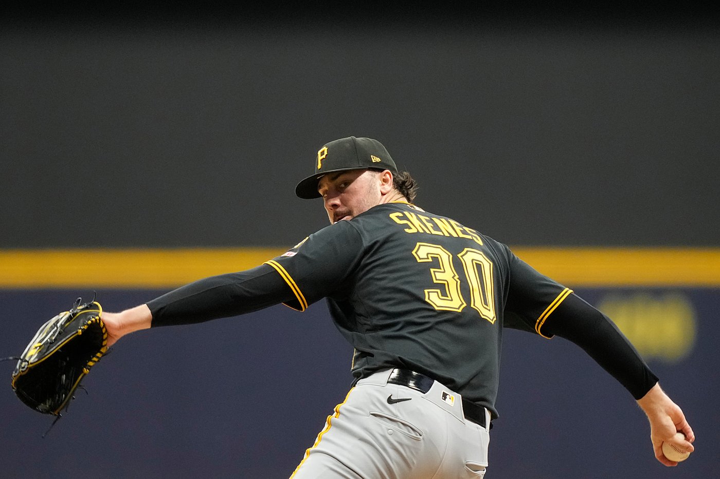 Skenes perfect into 7th, Griffin hits first 1st career homer in Pirates' 6-0 win over Brewers | iNFOnews.ca Skenes perfect into 7th, Griffin hits first 1st career homer in Pirates' 6-0 win over Brewers | iNFOnews.ca