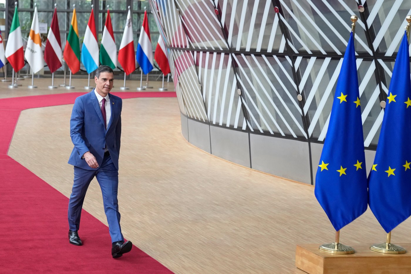 As Trump slams Europe over migration, most leaders toughen their stance. Spain is an exception | iNFOnews.ca