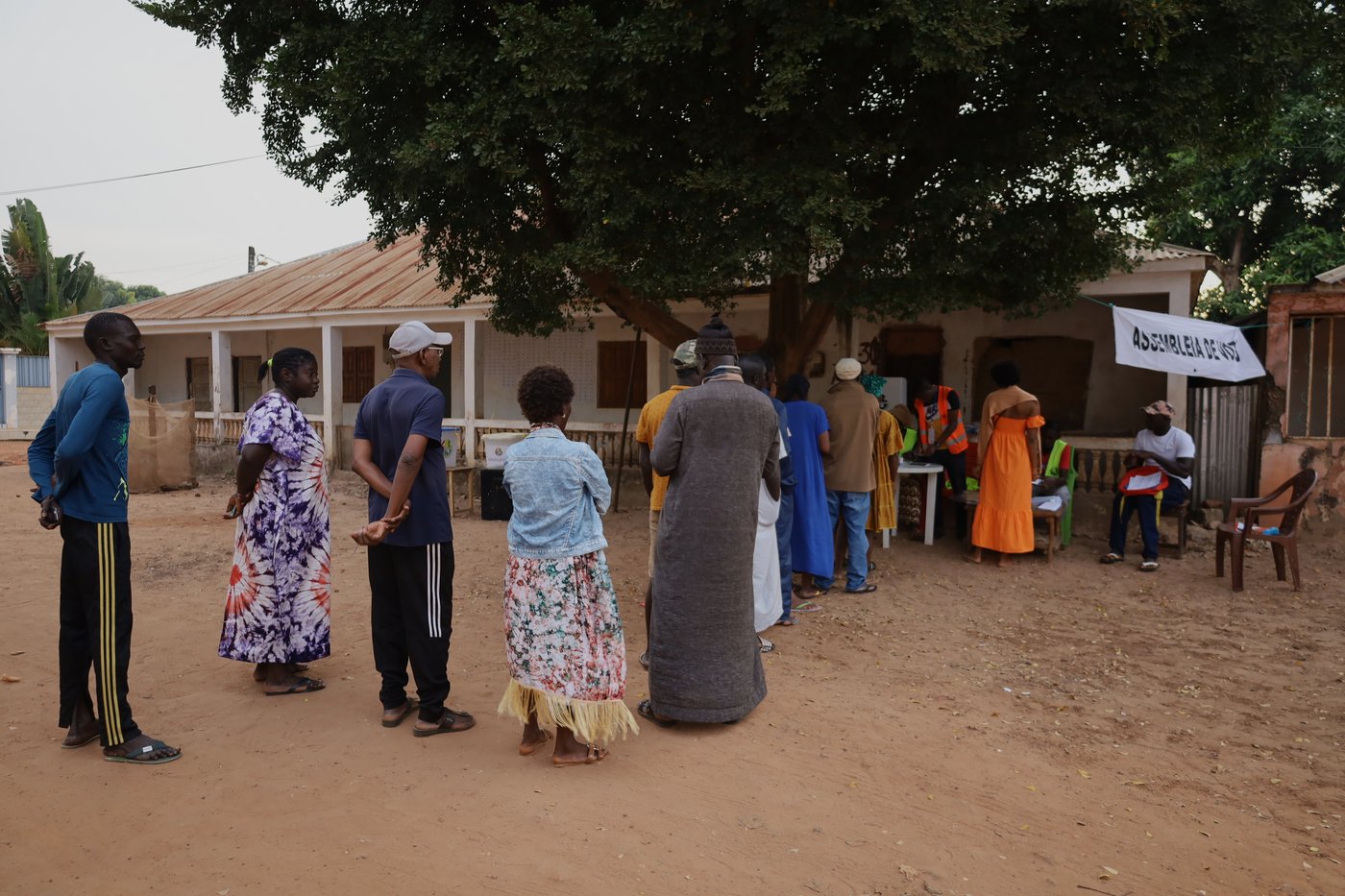 Guinea-Bissau counts votes as president seeks second term and main opposition party is barred | iNFOnews.ca