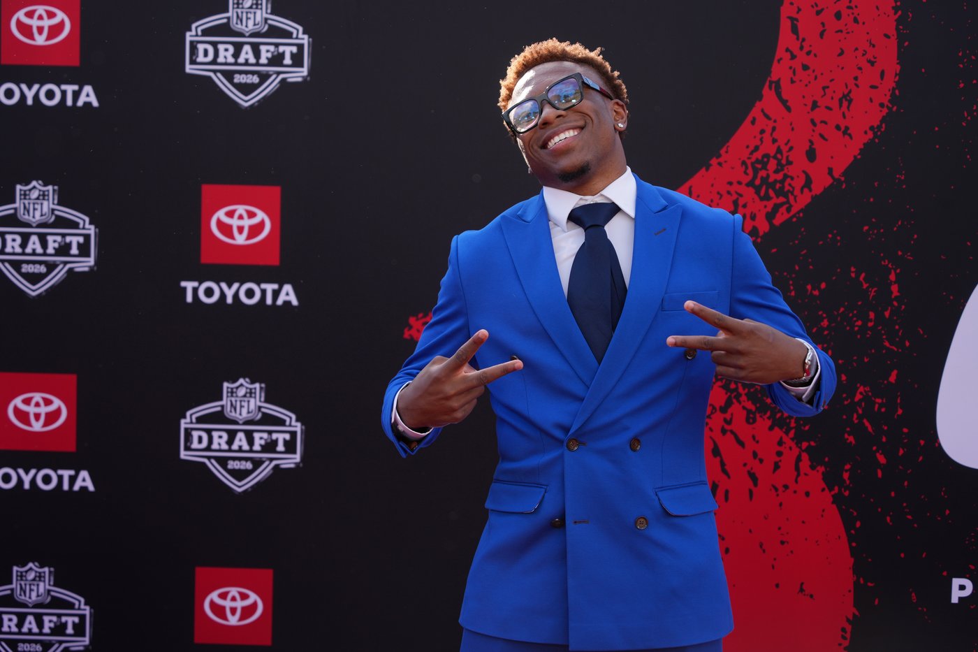 Plenty of high-end talent available for NFL teams on Day 2 of draft after some early surprises | iNFOnews.ca